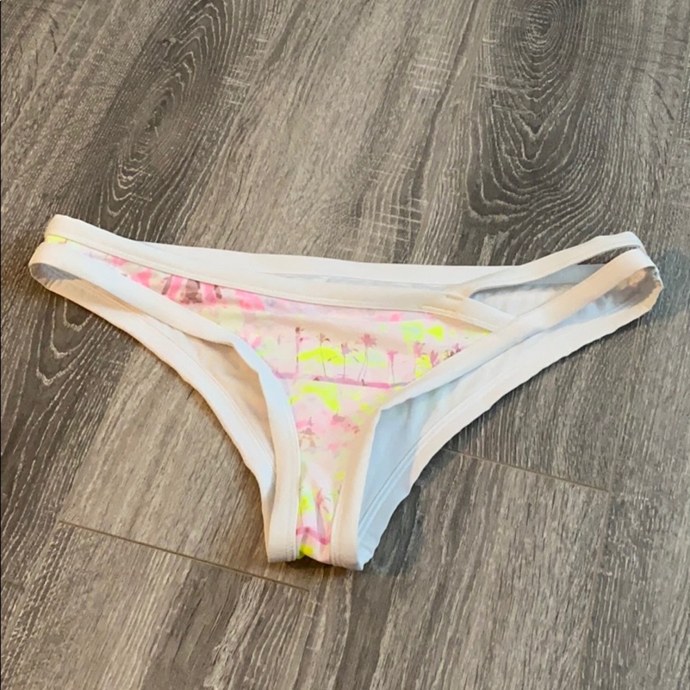 Bathing suit bottoms